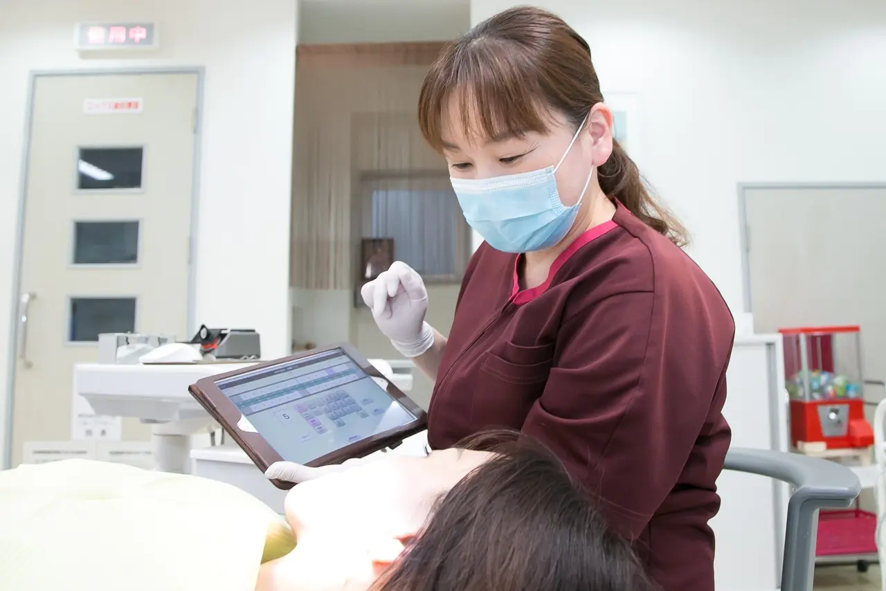 初期から重度の歯周病まで対応し、症状に合わせた治療を実施しています。