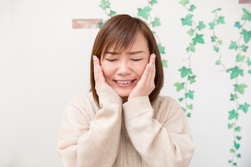顎の痛みや違和感、口の開けにくさなどの症状がある場合は、悪化する前に早めの相談をおすすめします。