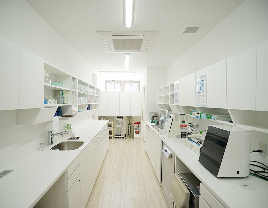 清潔に保たれている消毒・滅菌コーナーです