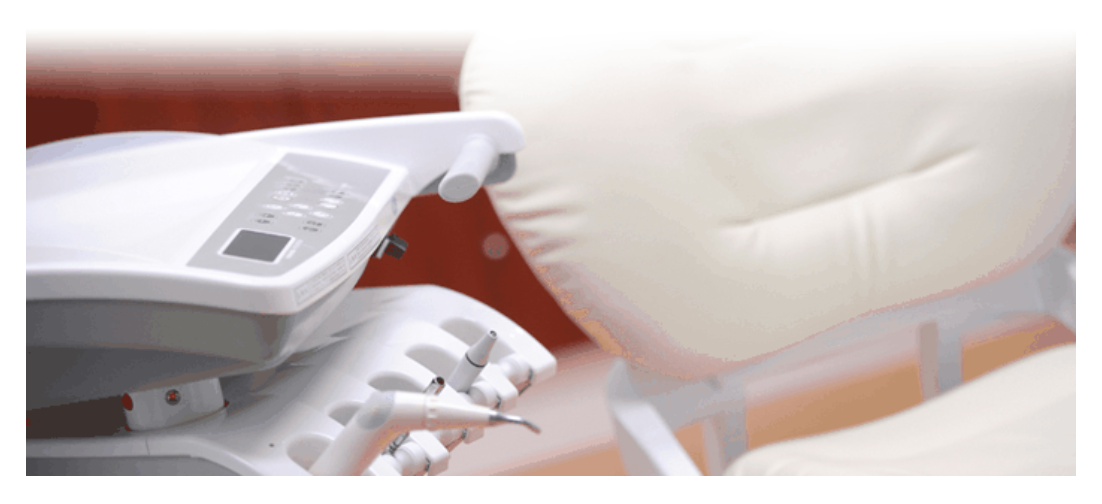 ①医院外観 ②受付 ③診療ユニット