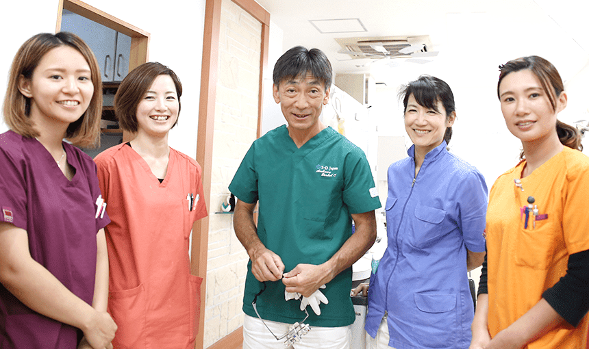 スタッフ一同笑顔でお待ちしております