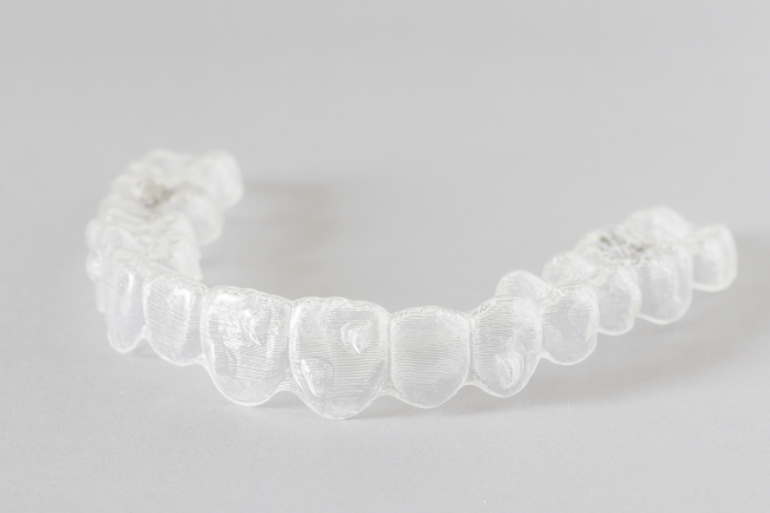 マウスピース型の矯正装置