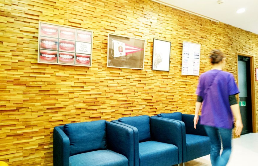 【京町本丁バス停 徒歩1分】ブラキシズム治療と美容ケアに注力する下石歯科医院京町診療所