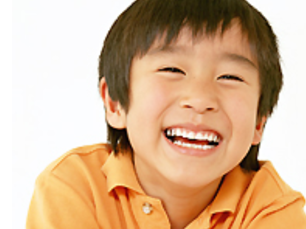 お子様の乳歯の虫歯は進行が早く、永久歯よりも厄介なことが多いです。