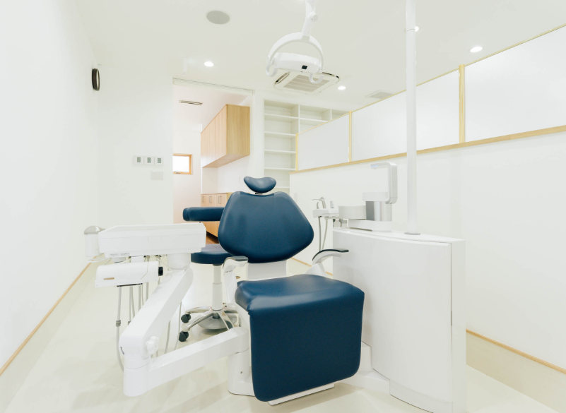 【静岡市葵区／CT・マイクロスコープ導入】再発リスクを抑えた根管治療に対応する とりうみ歯科