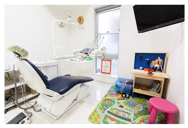 【日本顎咬合学会認定医　在籍】【日本矯正歯科学会認定医　在籍】【年中無休】最先端の確かな知識と技術により、患者様に寄り添った治療を提供する小林歯科医院