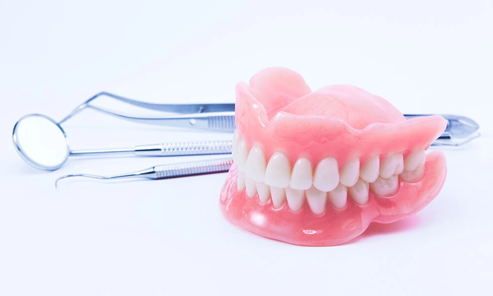 噛む力や飲み込む力などお口の働きを取り戻します