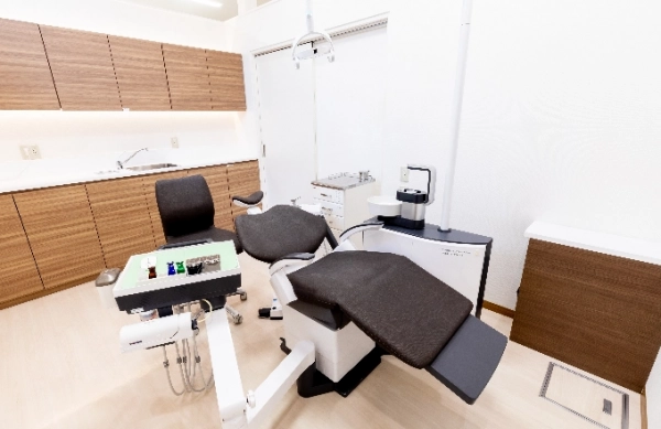 【下曽根駅 北口から徒歩13分】毎日50名以上が来院する「街の総合歯科」かなまる歯科クリニック