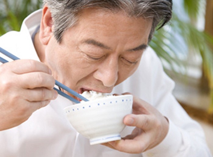 しっかり食べられる歯を目指します