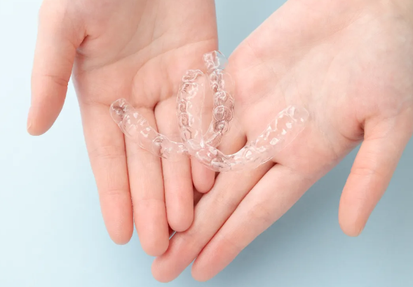 【マウスピース矯正とジルコニア治療に特化】幅広く診療を行うコレクトデンタルクリニ