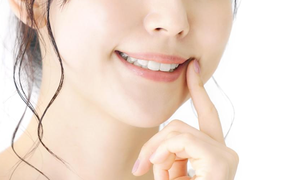 プラークコントロールと専門的ケアで健康な歯を長期維持