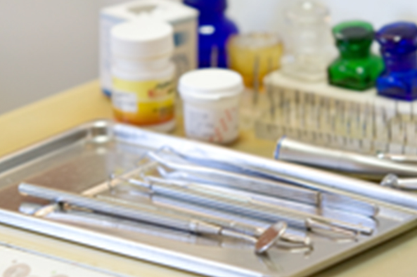 【JR武蔵野線「北府中駅」より徒歩15分】最小限を意識した治療を提供する清水歯科クリニック