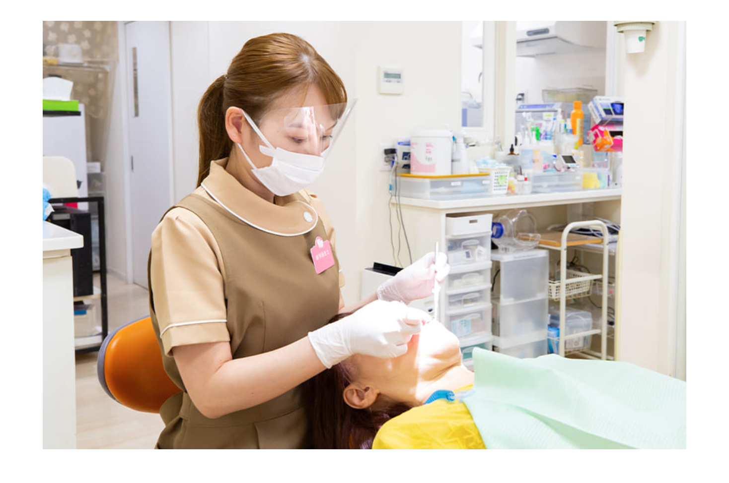 予防治療に力を入れ、虫歯や歯周病の発症を防ぐためのケアを提供しています