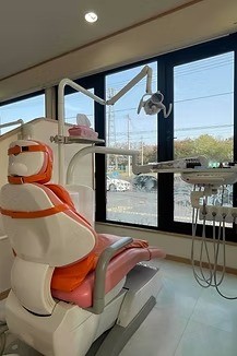 明るい院内でリラックスできる