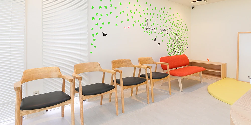 【木田駅徒歩2分】精密なインプラント治療に対応する ほった歯科