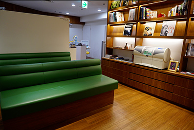 【東京駅 八重洲口 徒歩3分】東京駅直結の八重洲歯科診療所