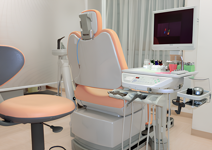 ①外観②受付③スロープ