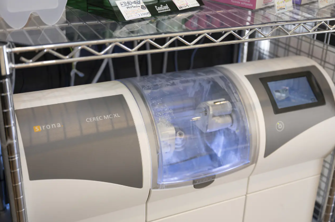 詰め物・被せ物を作製する「セレックシステム」