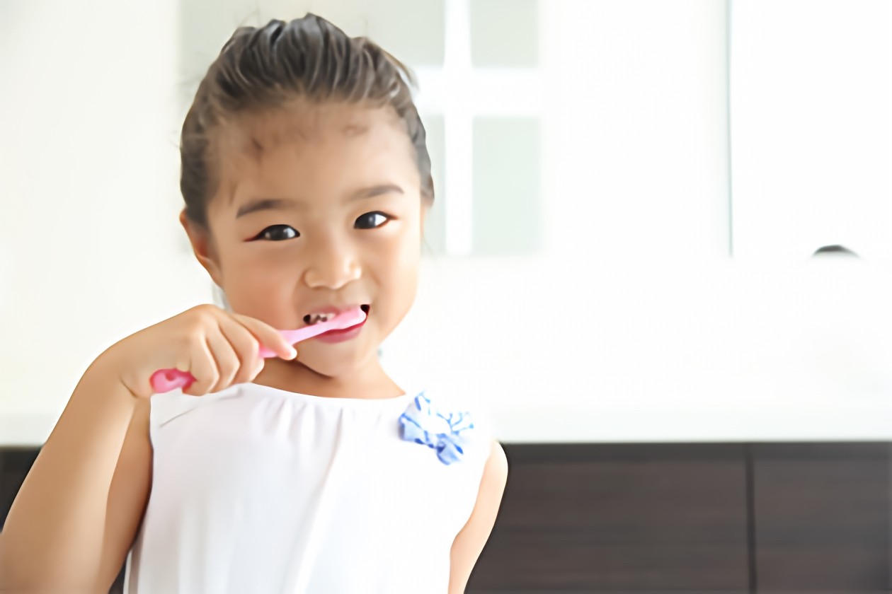 適切なブラッシング方法をお伝えします