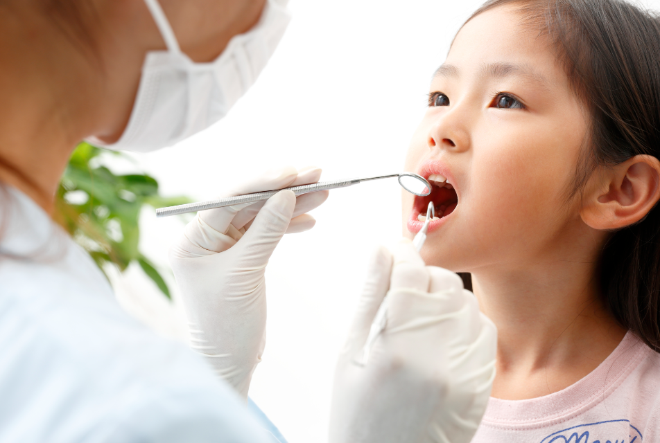 予防中心のアプローチと楽しい歯磨き指導で生涯の口腔健康を育む