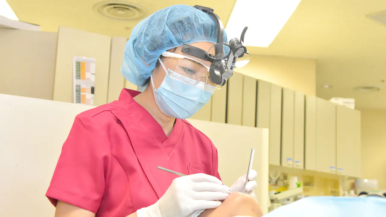 「再石灰化治療」を提案しています