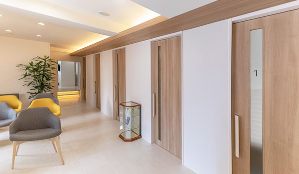 【キッズルーム完備・駐車場完備】松山市で生涯の歯の健康を見守る篠崎歯科の取り組み