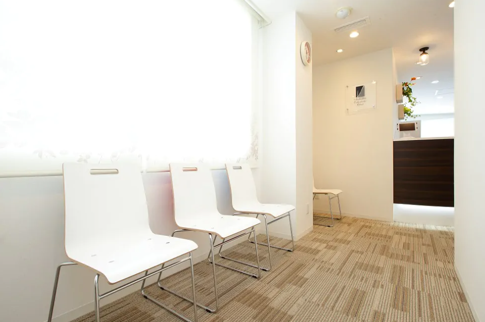 【吉祥寺駅から徒歩2分】【インビザライン・ダイヤモンドプロバイダー認定】専門医の豊富な経験と透明マウスピースで実現する井の頭矯正歯科