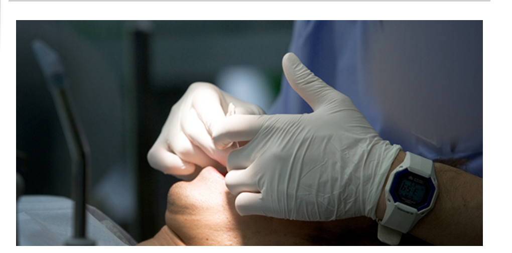 歯を残すための選択肢として、精密な根管治療を提供し、長期的に安定した口腔環境を目指します