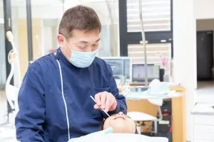 痛みや不安に寄り添いながら、丁寧な説明と処置を行う