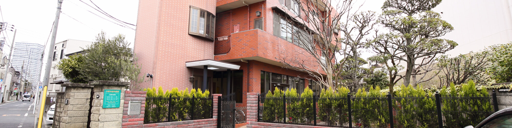 ①クリニック外観②キッズルーム③カウンセリングルーム