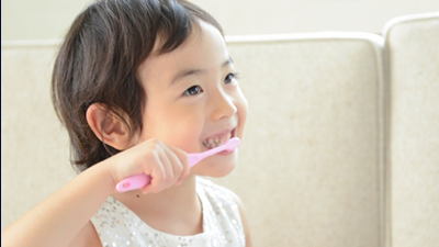 お子様が安心して通える環境づくりを心がけ、長期的な視点でお口の健康を見守っています。
