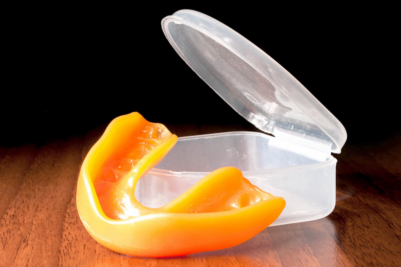 スポーツマウスピースは保険適用外となります。