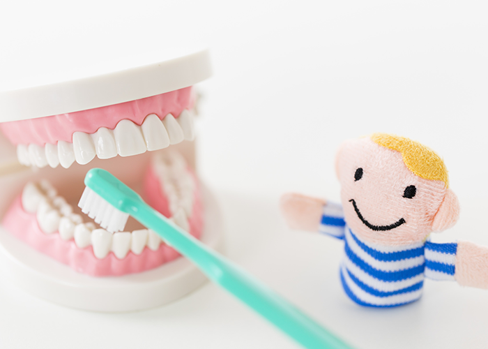 ホワイトニングとは別にクリーニングでもだいぶ汚れが落ちます