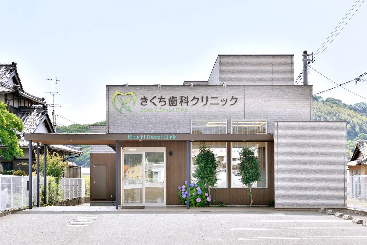 ①外観②受付③待合室