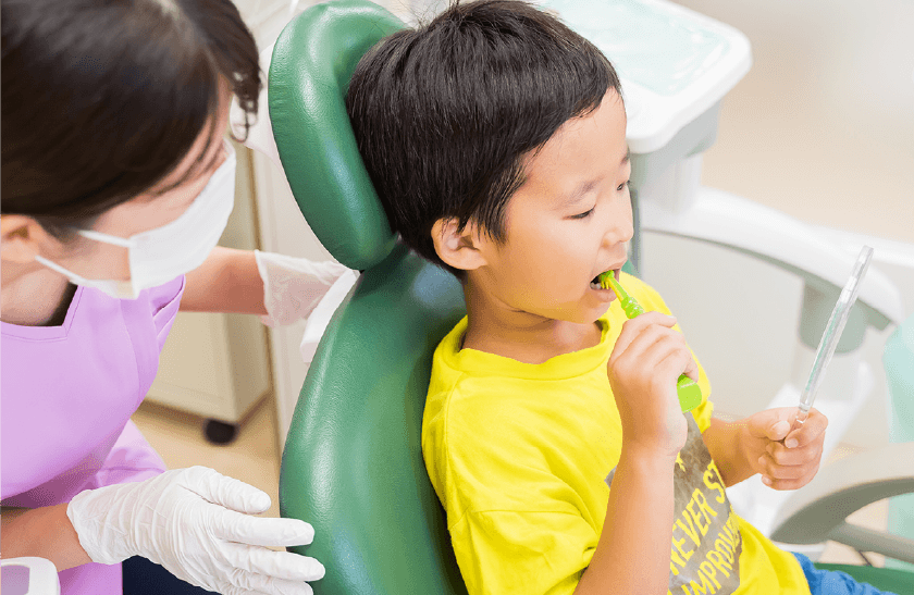 専門医資格を持つ医師陣による成長に合わせた小児矯正治療