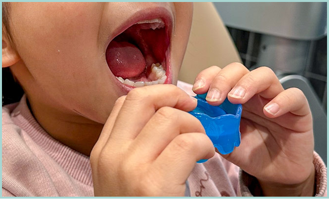 口腔筋機能療法で口腔顔面筋のトレーニングを行っています。