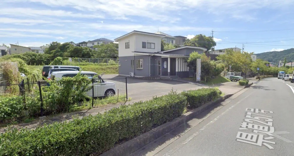 ①外観②診療ユニット③診療室からの景色