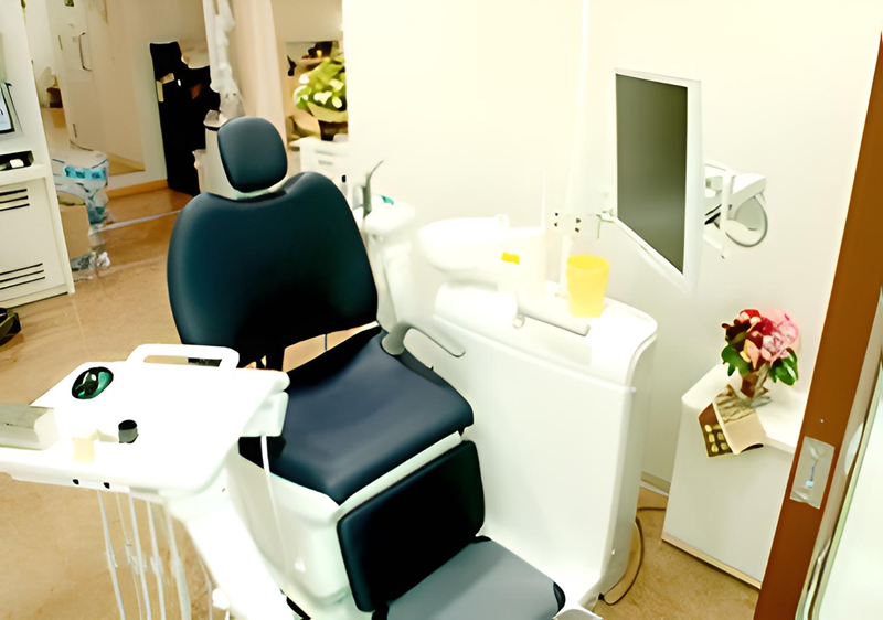 日本口腔外科学会認定専門医による専門性の高い口腔外科治療を提供