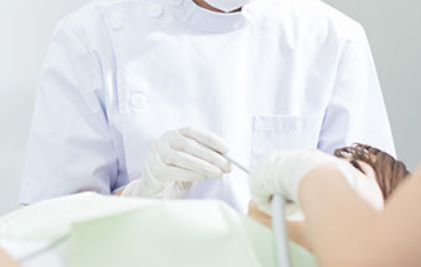 歯のクリーニング（PMTC）の様子