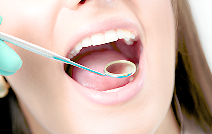 表面麻酔の活用と無菌的処置により患者様の負担を軽減した治療を提供