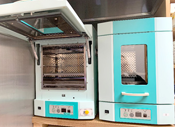 ①クリニック外観　②滅菌器具　③歯科用CT