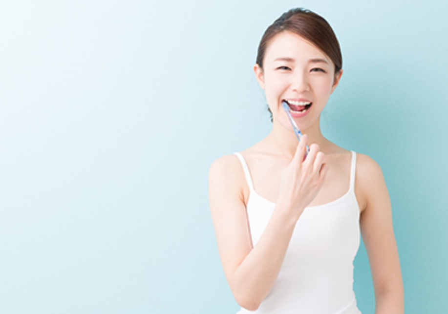 定期的なクリーニングとケア指導で、むし歯・歯周病を予防します