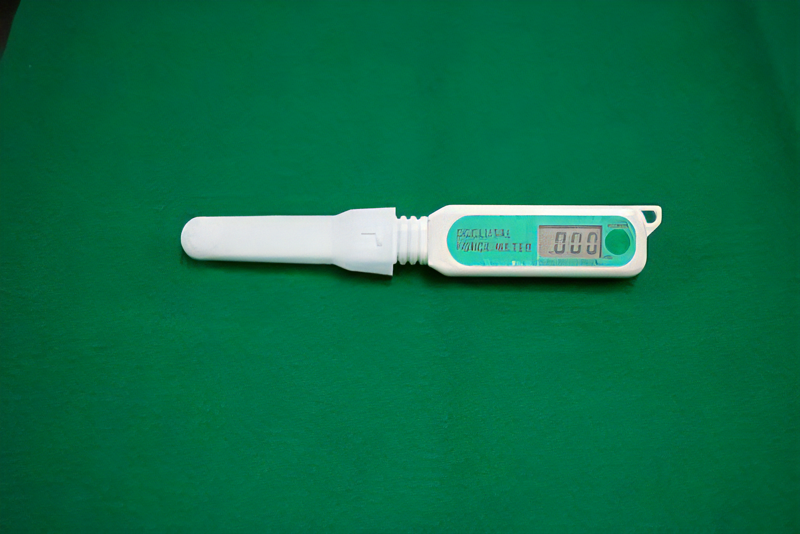 咬合力計を使った検査を行います