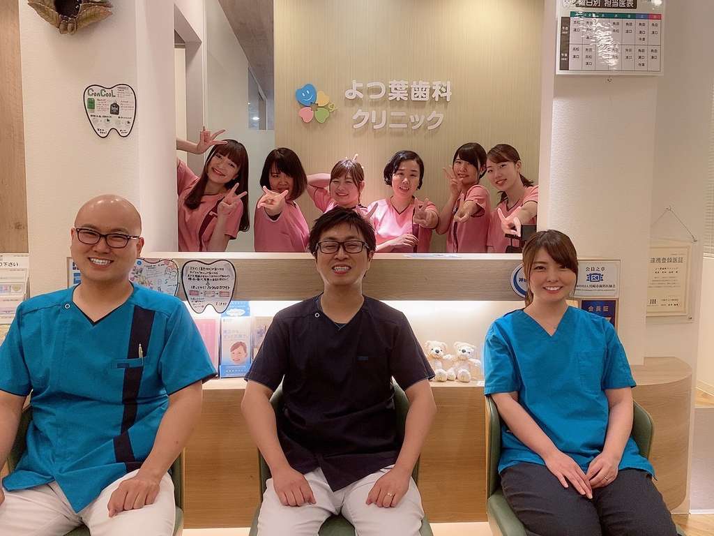 先進のガイドシステムを用いて、的確にインプラントを埋入いたします