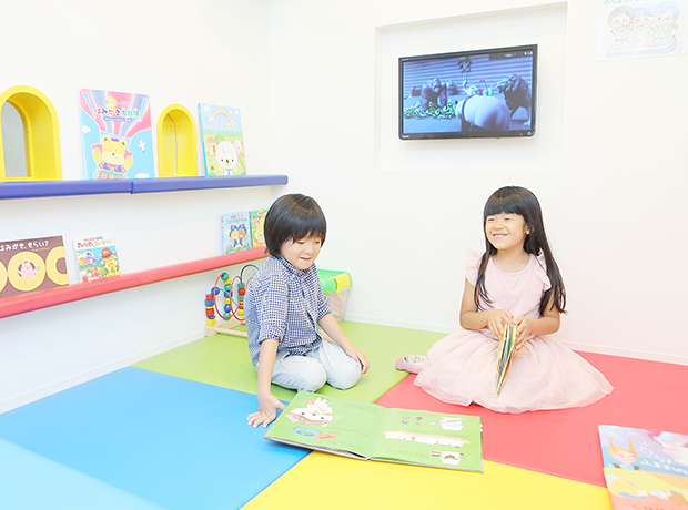 小児歯科に精通したスタッフが、お子様の気持ちに寄り添って診療しています