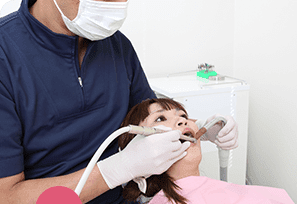 入れ歯やブリッジに頼らず、噛む力と美しさの両立を図る