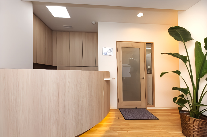 【緑地公園駅から徒歩1分】安心・精密・家族で通えるたかと歯科クリニック