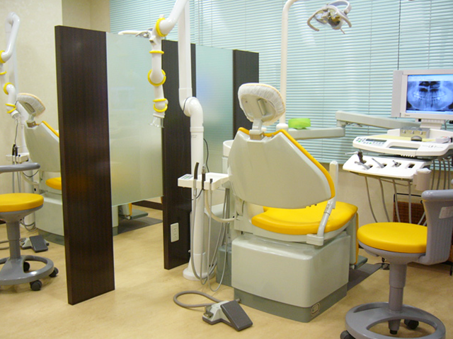 【JR京浜東北・根岸線 関内駅より徒歩1分】他院での治療を断られた方や親知らずに困っている方のお悩みを解消する関内駅前ビル歯科医院