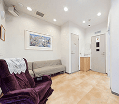 【茅場町駅徒歩5分】【審美治療提供】患者様との「インフォームドコンセント（説明と同意）」を徹底するクリニック「デンタルオフィス遠山ビル歯科」