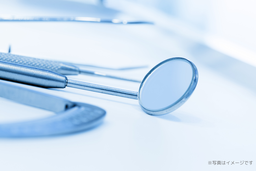 歯科用レーザーを使用した治療を行い、患者様の負担を軽減する取り組みをしています